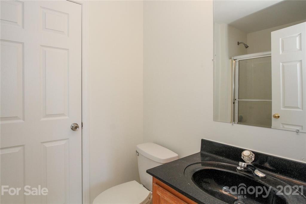 416 Queens Road, Unit 18 Charlotte, NC 28207 - Photo 33 of 35 Gallery Image 33