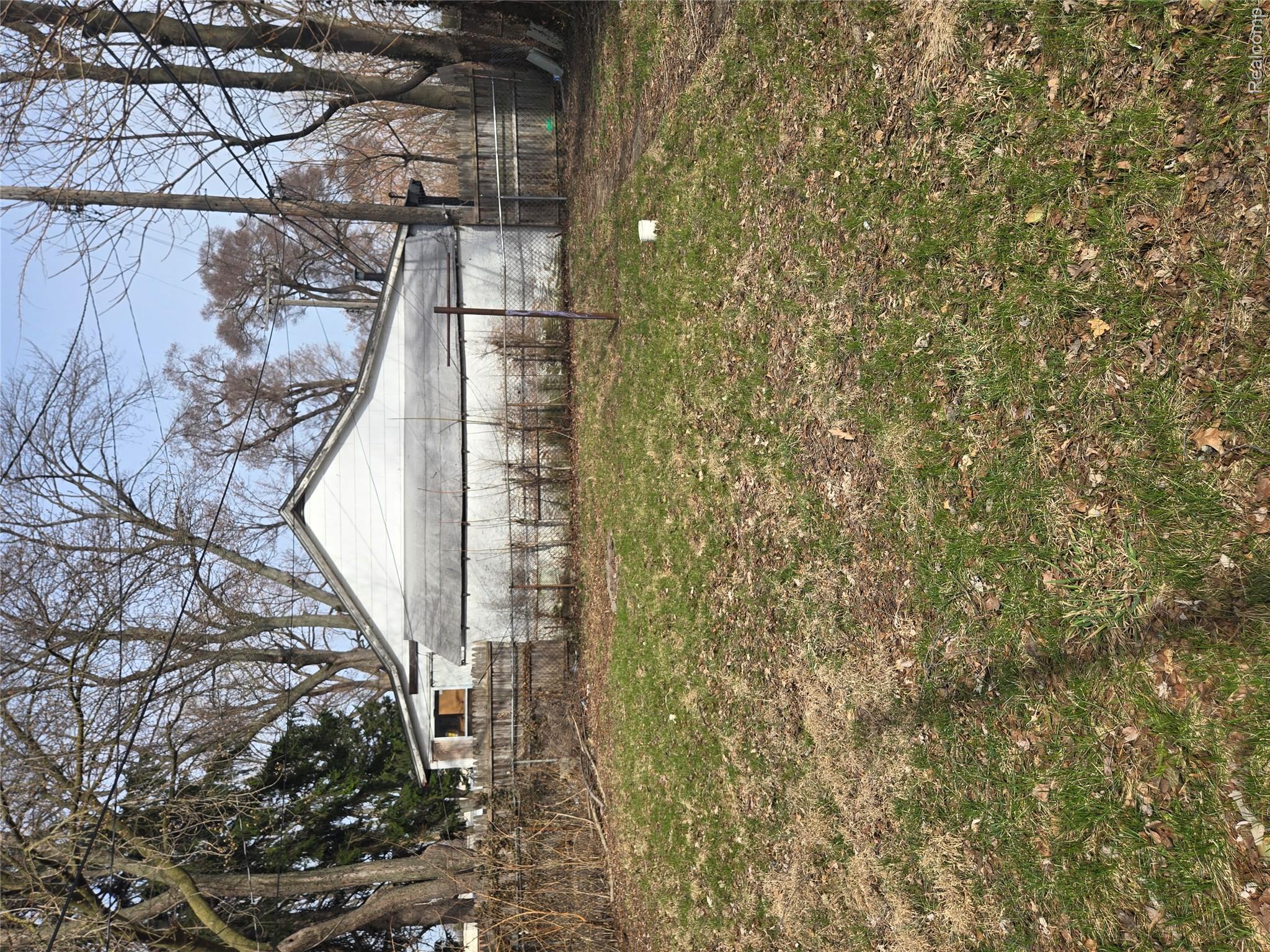 18119 Cornwall Street Detroit, MI 48224 - Photo 2 of 18 View of yard