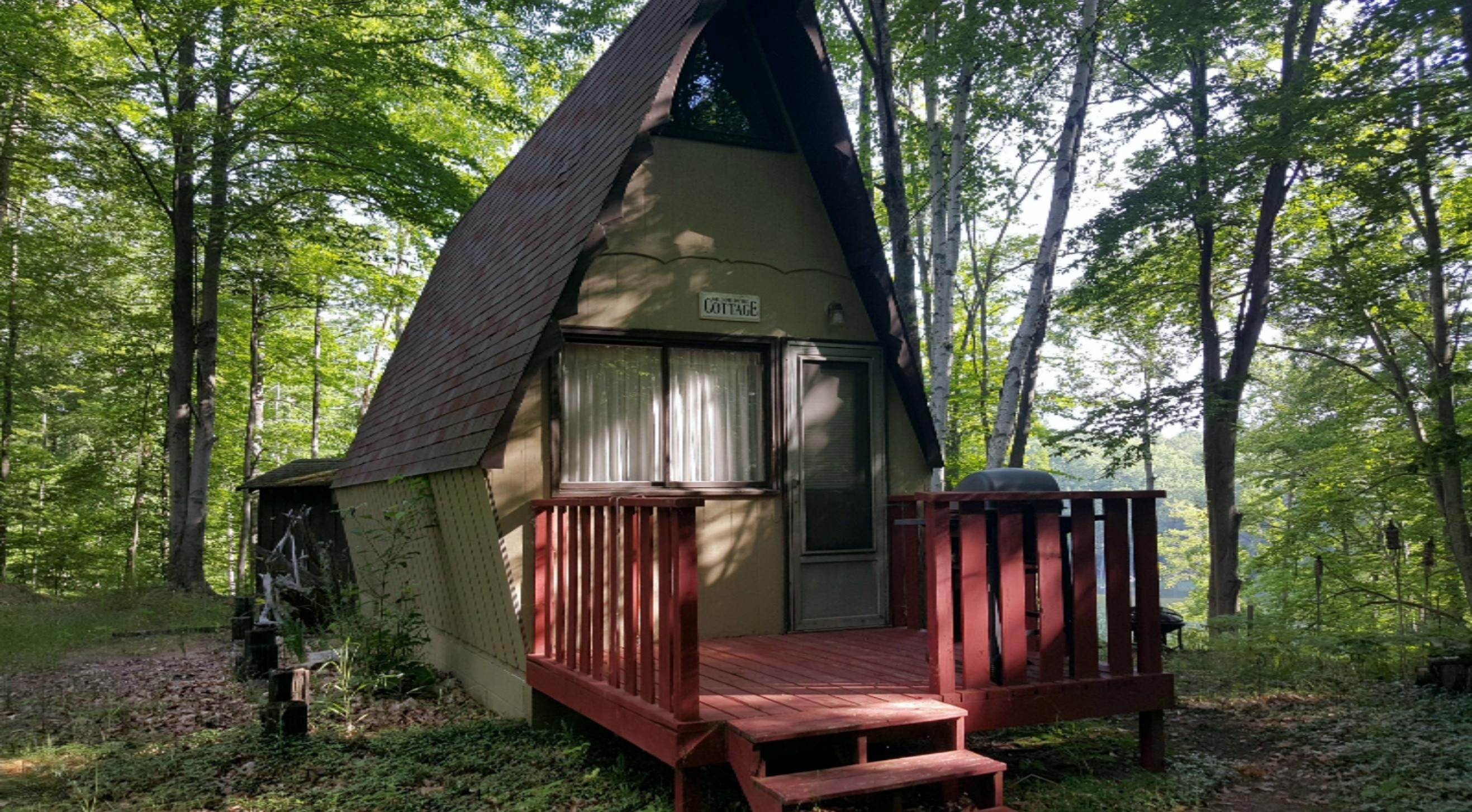 6174 East Interlochen Road Fountain, MI 49410 - Photo 1 of 16 front view