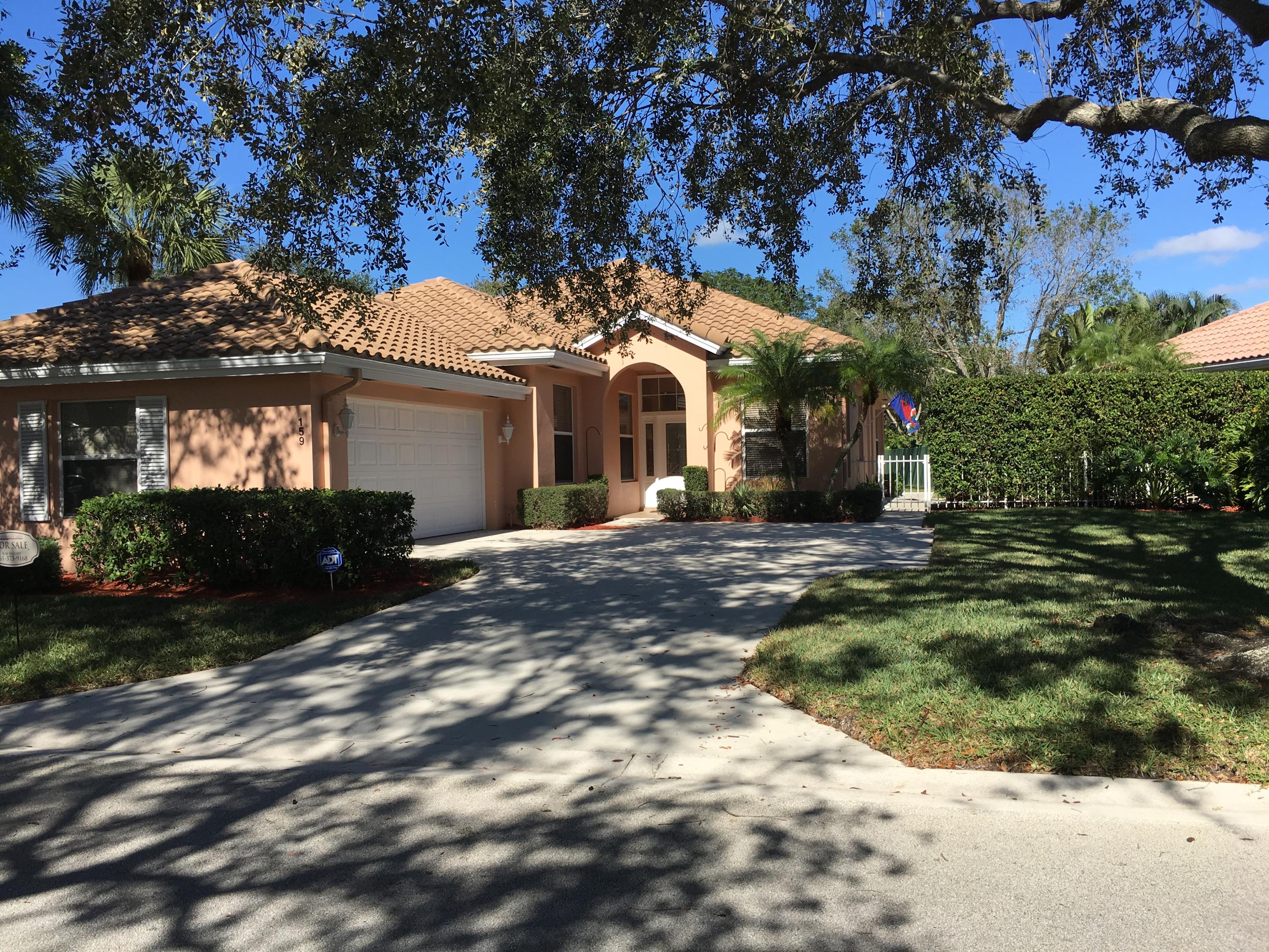 159 Hampton Circle Jupiter, FL 33458 - Photo 2 of 23 IMG-4305