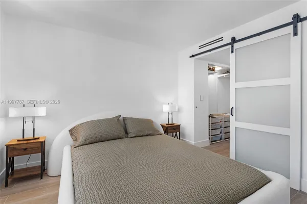 $599,000 | 5701 Collins Avenue, Unit 1707, Miami Beach, FL 33140