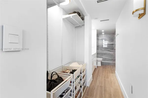 $599,000 | 5701 Collins Avenue, Unit 1707, Miami Beach, FL 33140