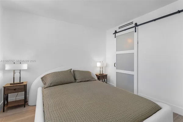 $599,000 | 5701 Collins Avenue, Unit 1707, Miami Beach, FL 33140