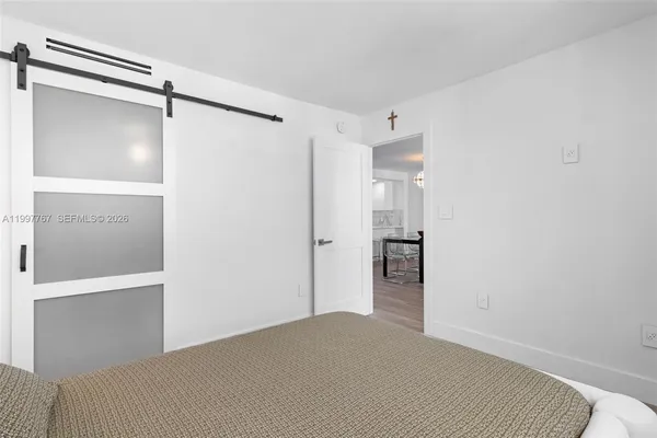 $599,000 | 5701 Collins Avenue, Unit 1707, Miami Beach, FL 33140