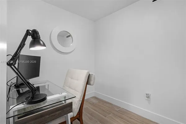 $599,000 | 5701 Collins Avenue, Unit 1707, Miami Beach, FL 33140