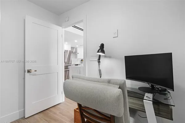 $599,000 | 5701 Collins Avenue, Unit 1707, Miami Beach, FL 33140