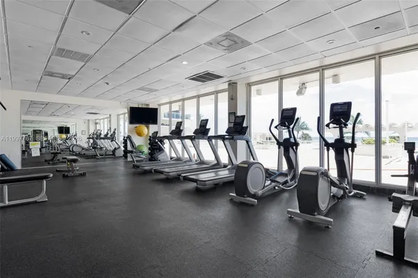 $599,000 | 5701 Collins Avenue, Unit 1707, Miami Beach, FL 33140