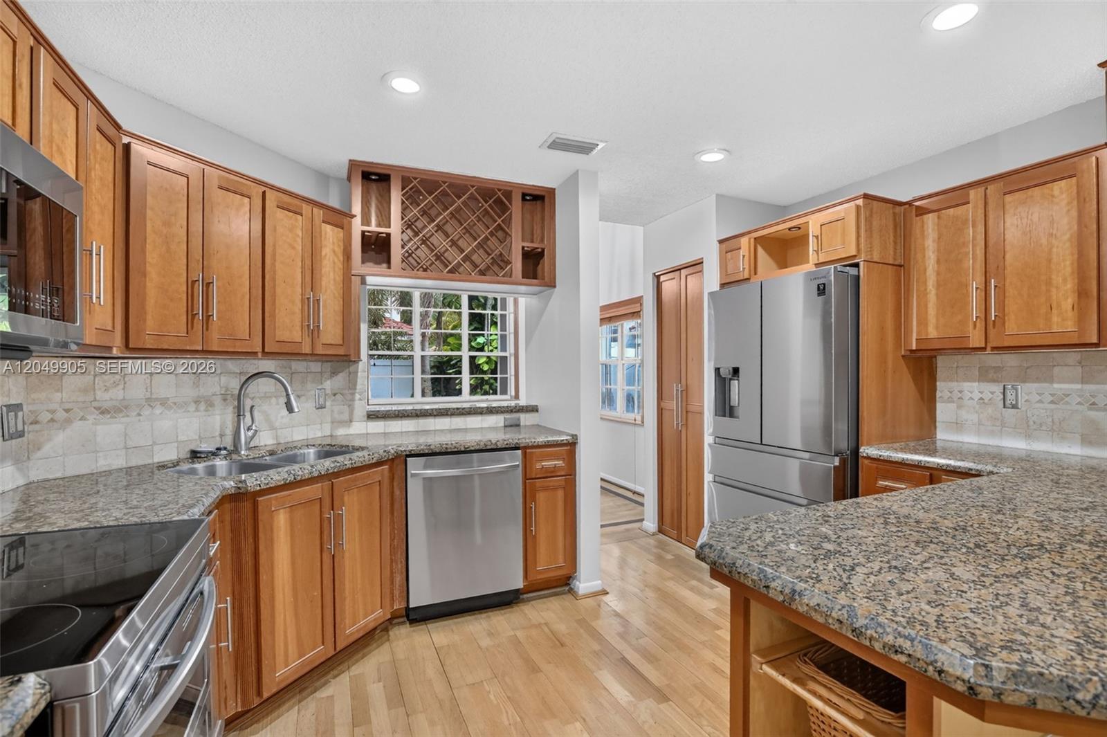 1485 Seabay Road Weston, FL 33326 - Photo 8 of 29