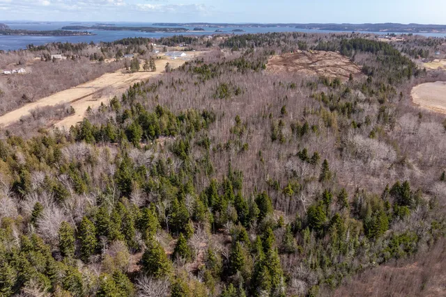 $240,000 | 104 County Road, Eastport, ME 04631