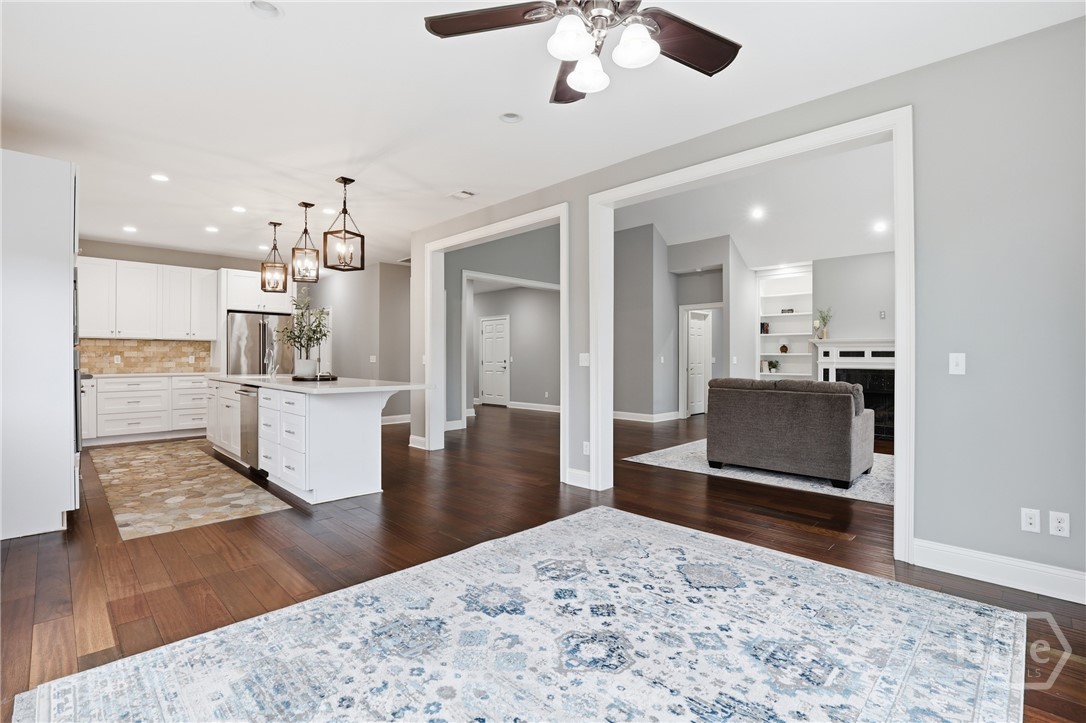 122 Mallory Place Pooler, GA 31322 - Photo 11 of 45 Dining room view