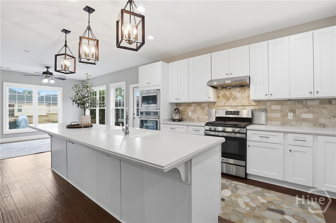 122 Mallory Place Pooler, GA 31322 - Photo 13 of 45 A chef's dream kitchen