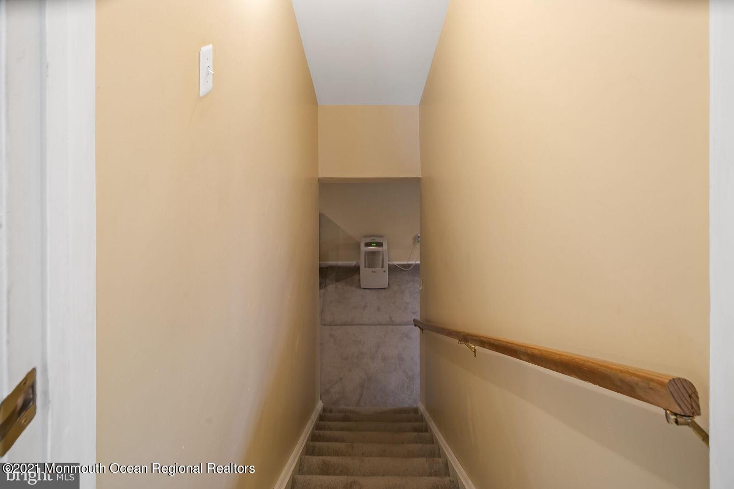 176 Dolphin Road Manahawkin, NJ 08050 - Photo 39 of 53 40