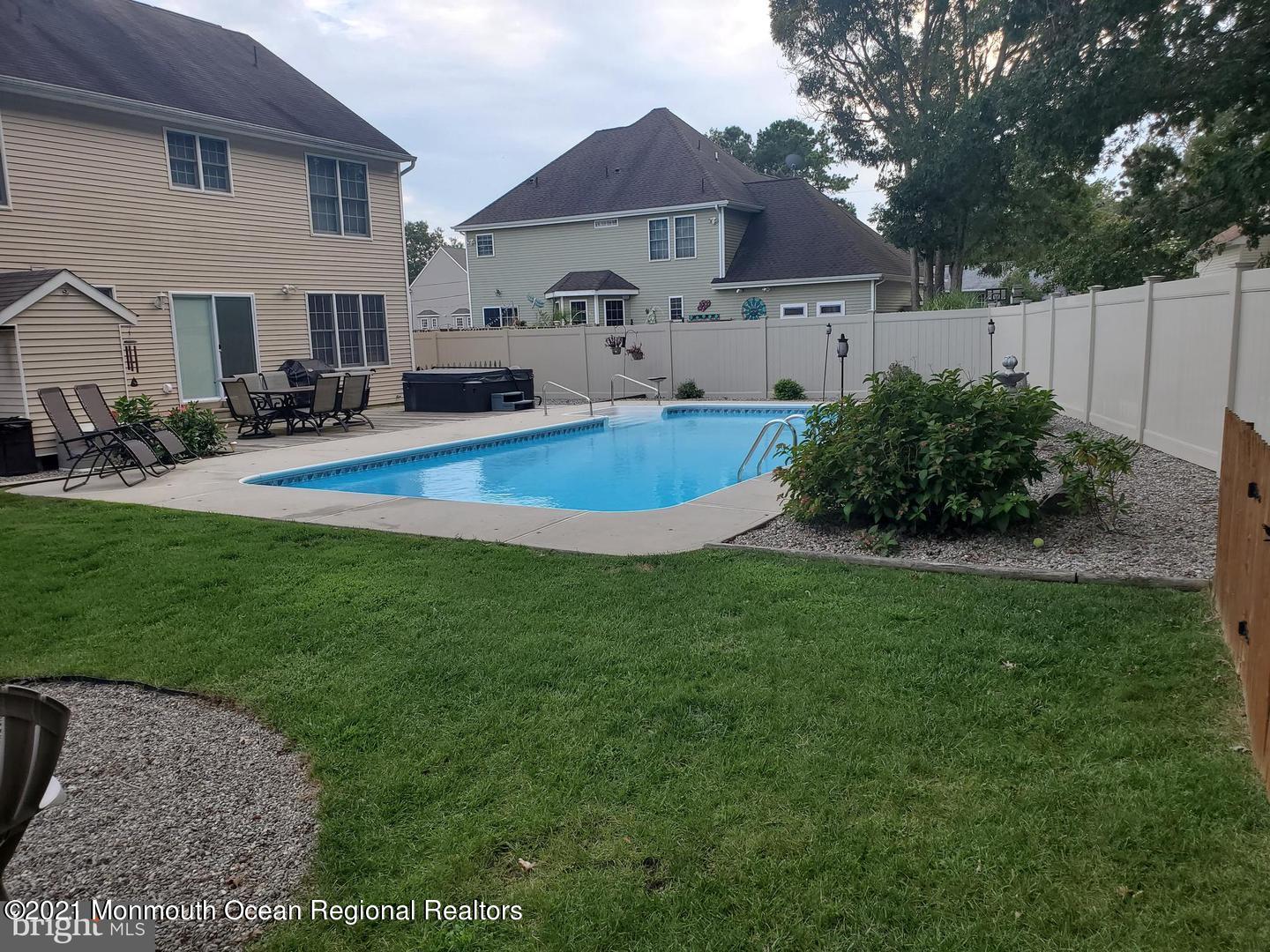 176 Dolphin Road Manahawkin, NJ 08050 - Photo 45 of 53 46