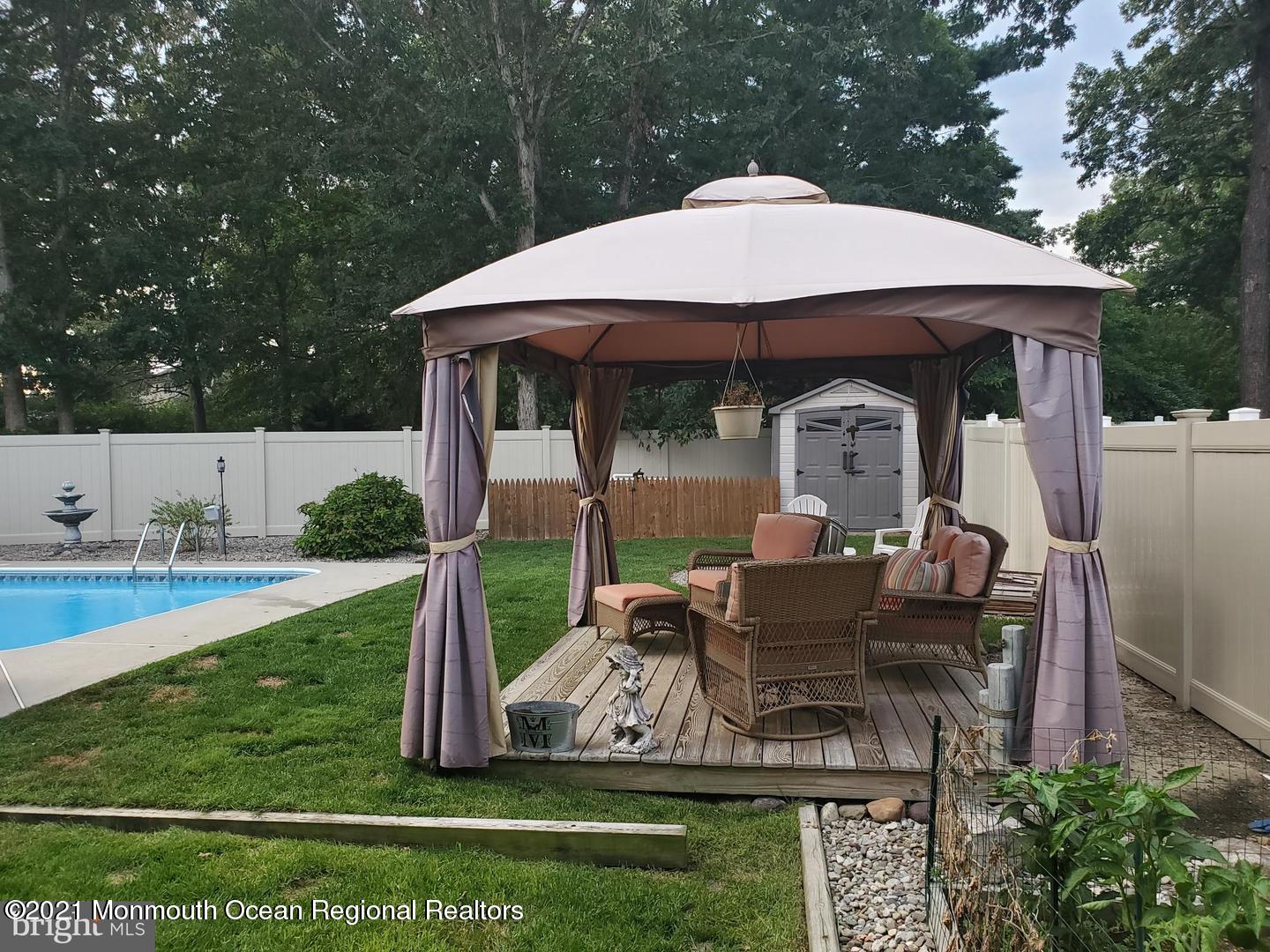 176 Dolphin Road Manahawkin, NJ 08050 - Photo 48 of 53 49