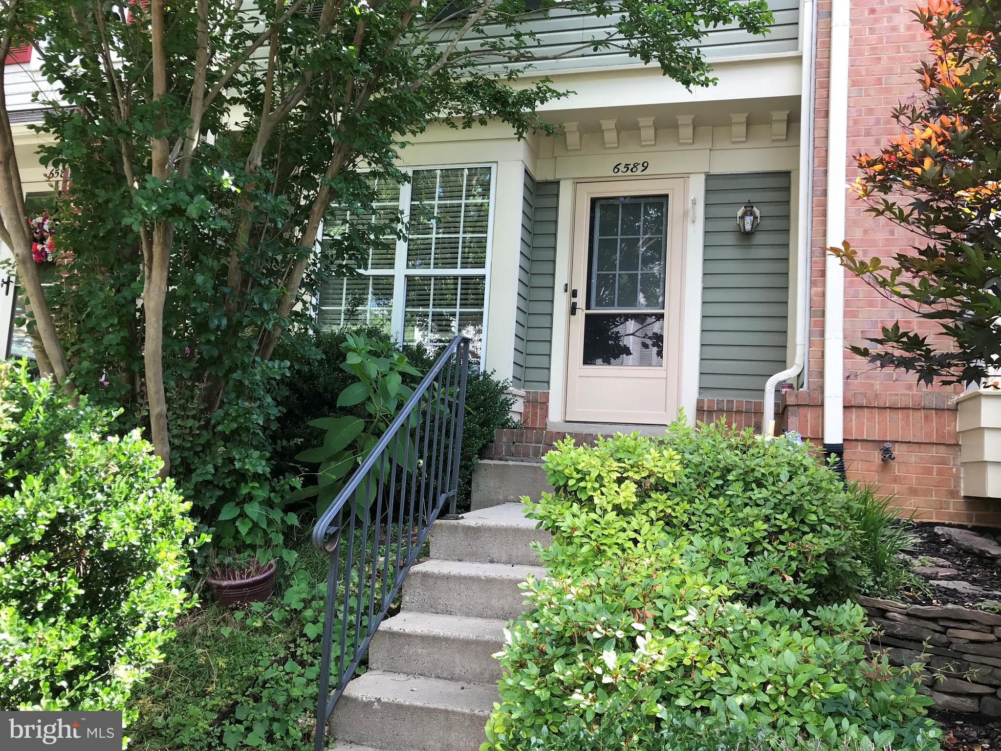 6589 Cypress Point Road Alexandria, VA 22312 - Photo 4 of 52