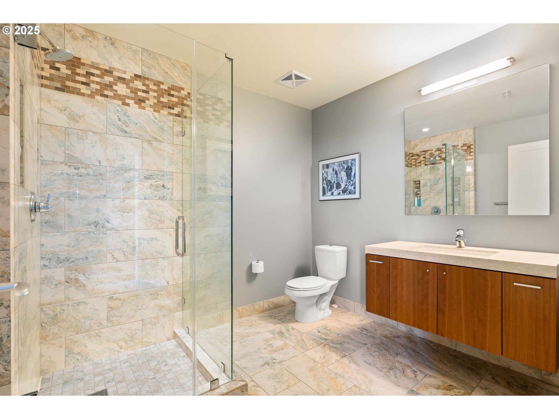 841 Southwest Gaines Street, Unit 405 Portland, OR 97239 - Photo 27 of 44 Gallery Image 27