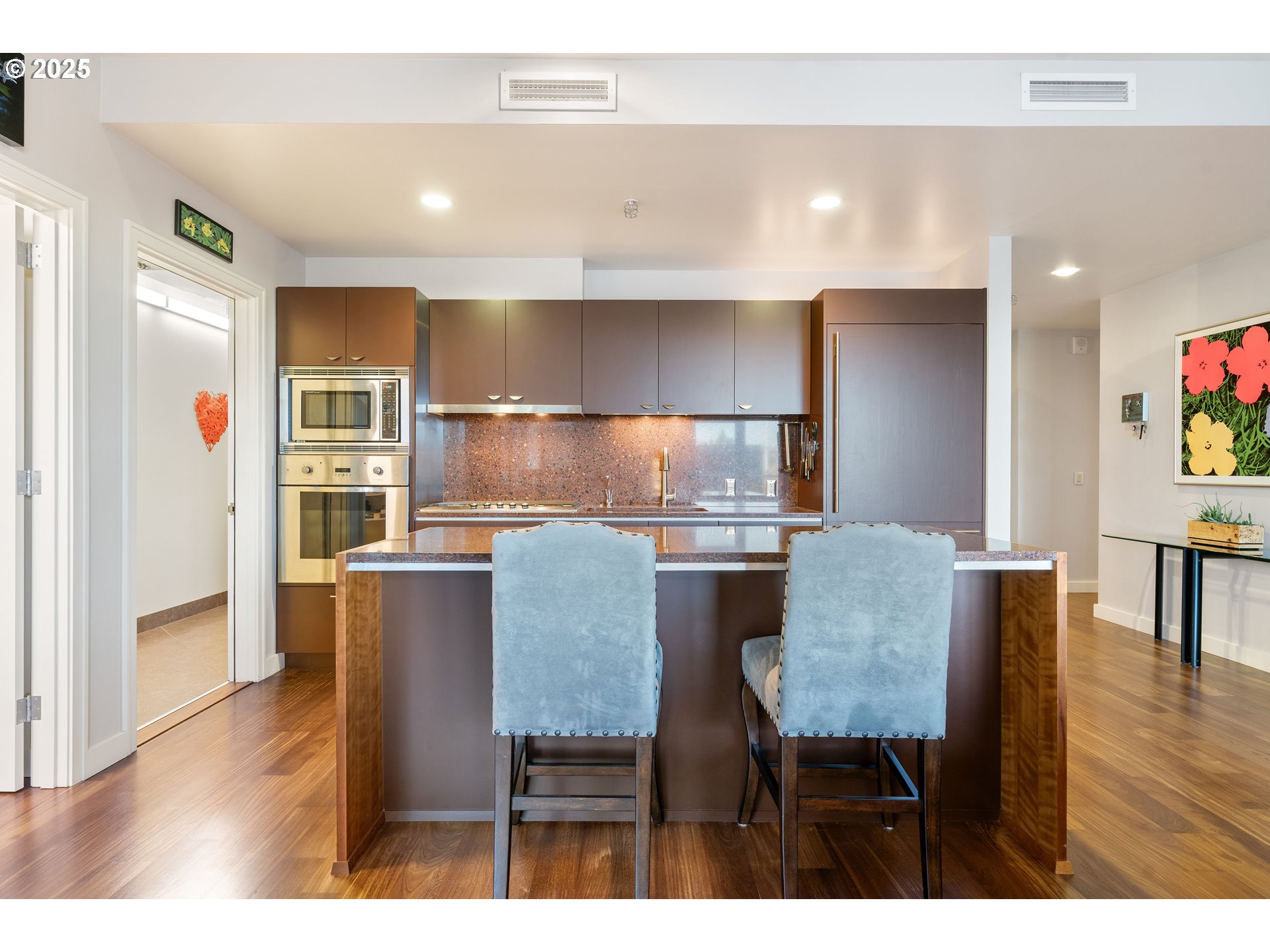 841 Southwest Gaines Street, Unit 405 Portland, OR 97239 - Photo 8 of 44 Gallery Image 8