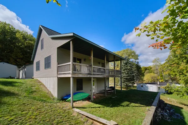 $399,000 | 6124 North Larson Road, Fountain, MI 49410