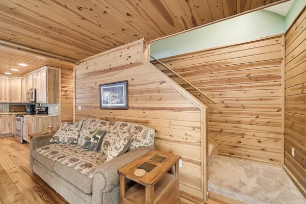 $399,000 | 6124 North Larson Road, Fountain, MI 49410