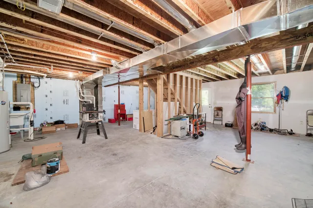 $399,000 | 6124 North Larson Road, Fountain, MI 49410