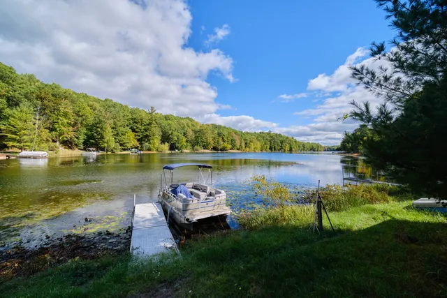 $399,000 | 6124 North Larson Road, Fountain, MI 49410