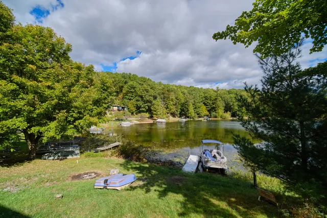 $399,000 | 6124 North Larson Road, Fountain, MI 49410