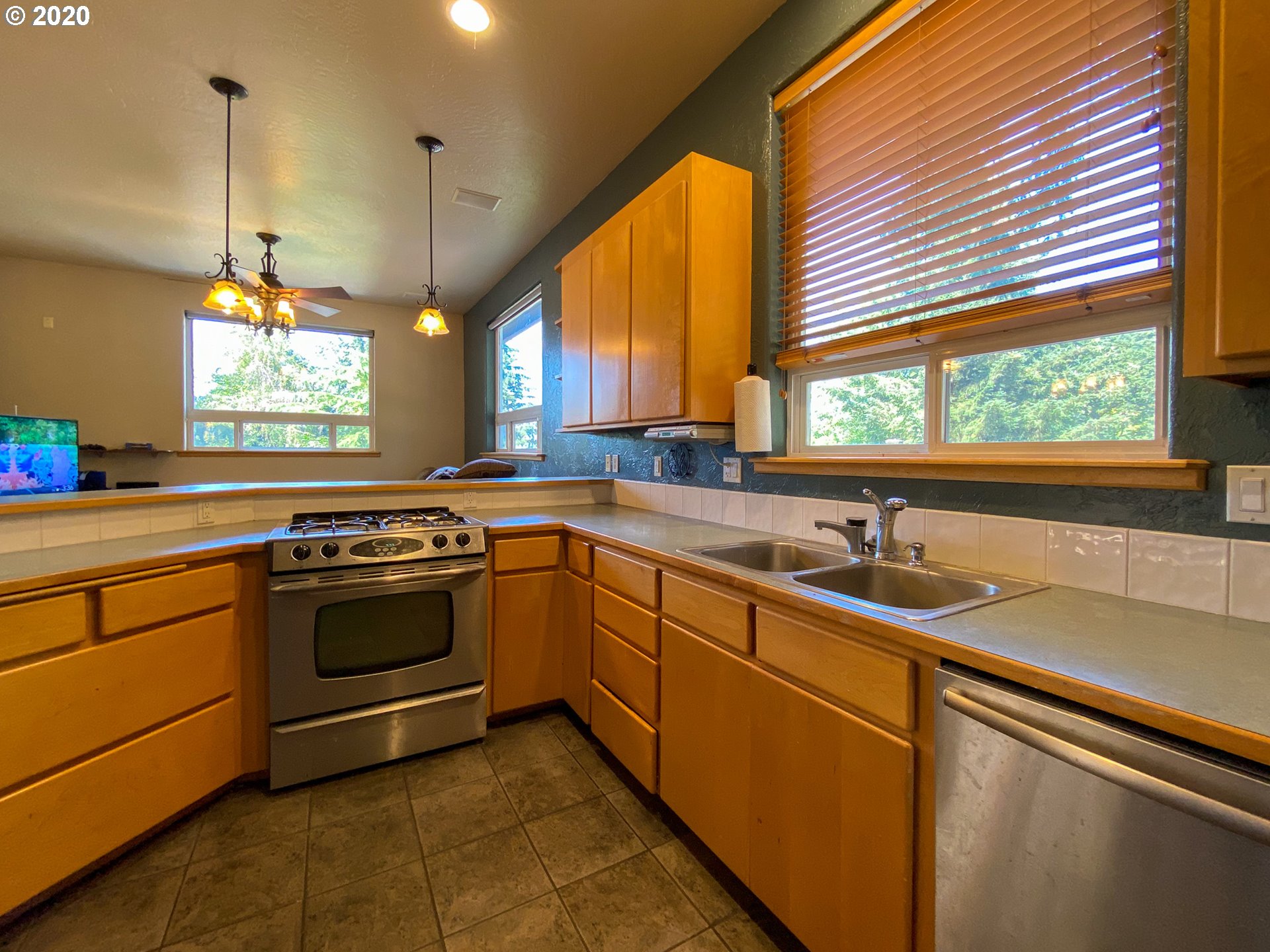 6906 Jessica Drive Springfield, OR 97478 - Photo 11 of 19 Gallery Image 11