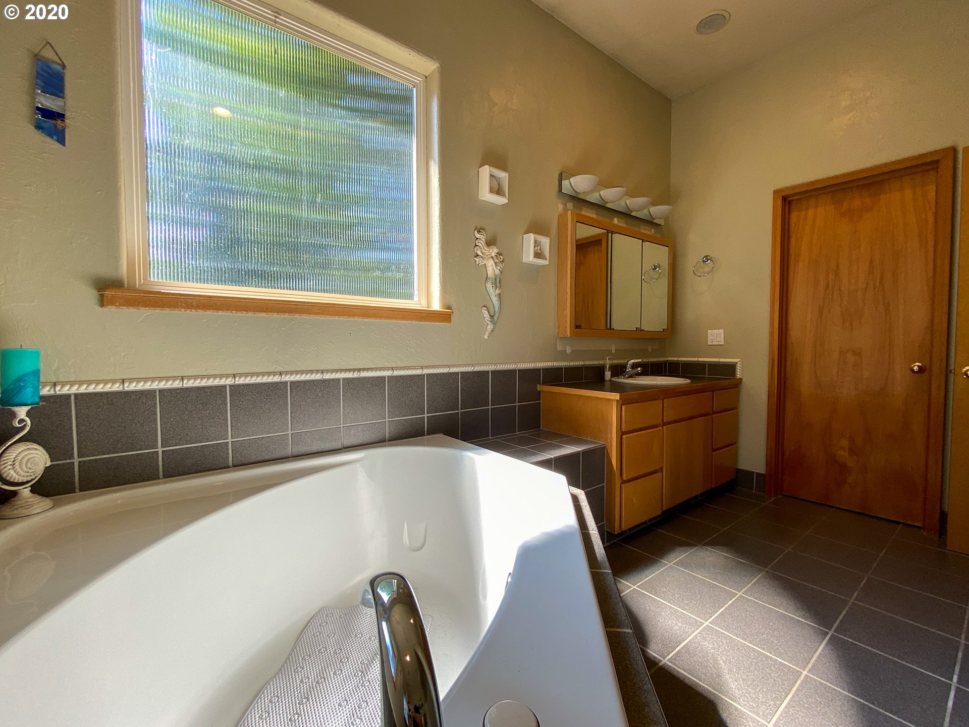 6906 Jessica Drive Springfield, OR 97478 - Photo 15 of 19 Gallery Image 15