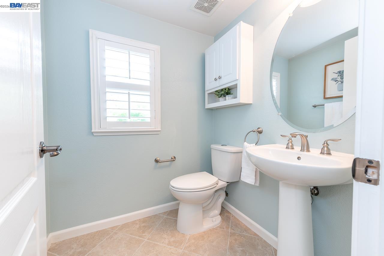 2527 Coldstream Way Hayward, CA 94545 - Photo 29 of 72
