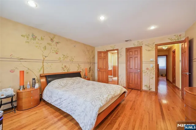 $1,099,500 | 1496 15th Street, Fort Lee, NJ 07024