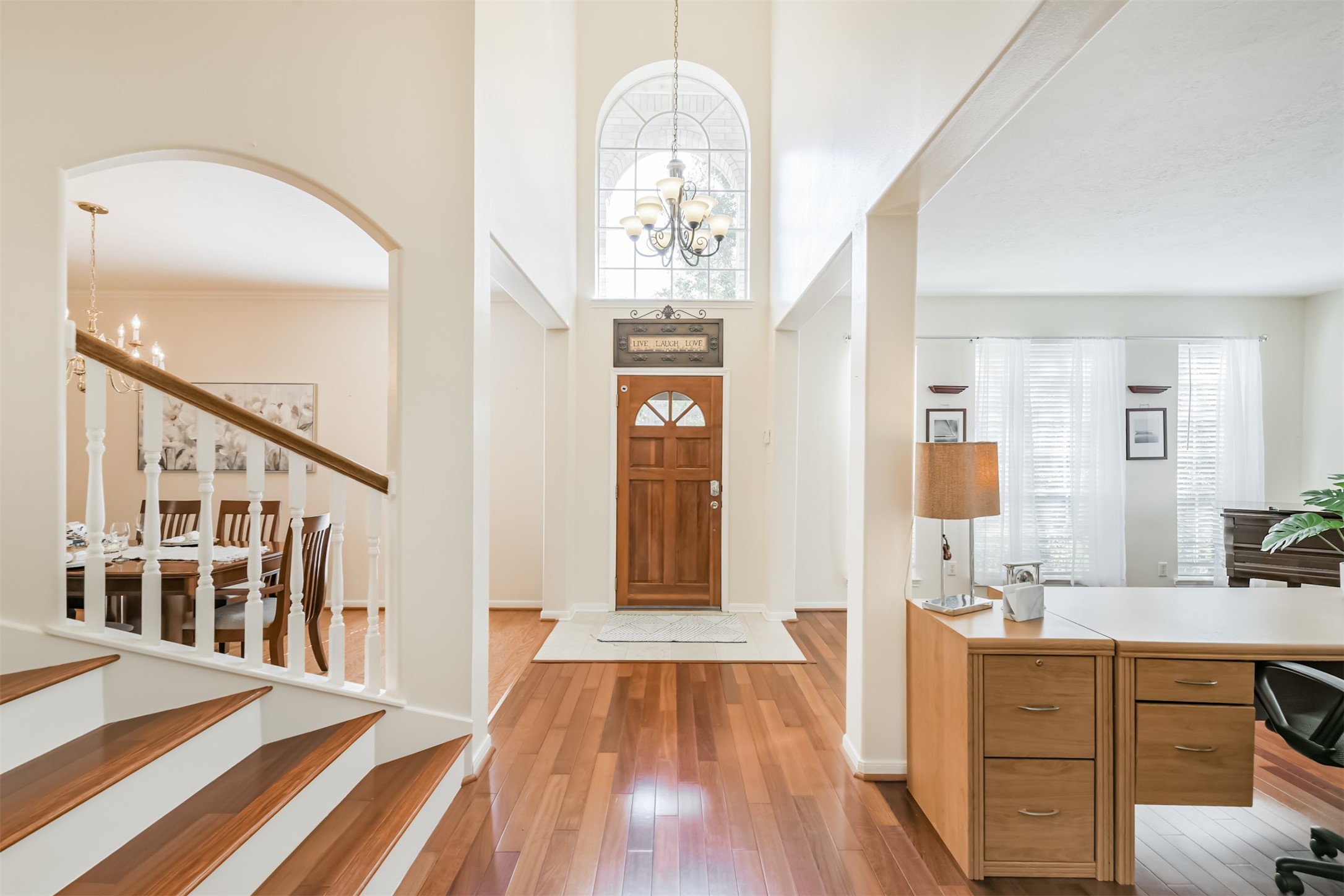9206 Memorial Hills Drive Spring, TX 77379 - Photo 9 of 50 a spacious bathroom with a double vanity sink and a mirror