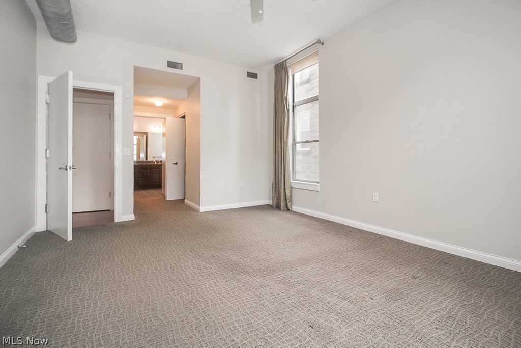 2079 Random Road, Unit 101 Cleveland, OH 44106 - Photo 16 of 26 Gallery Image 16