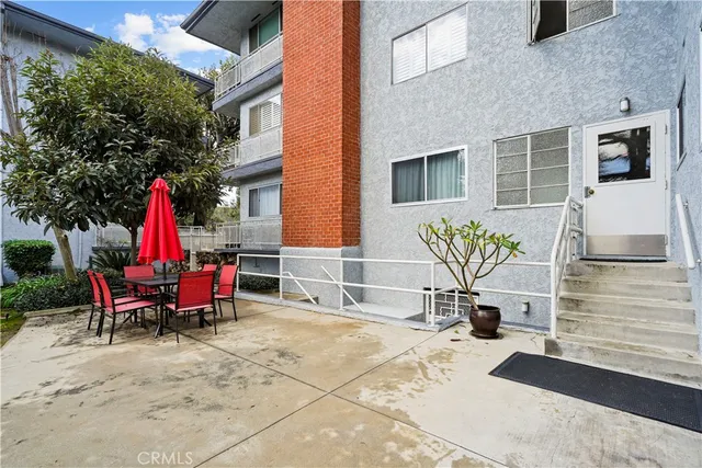 $510,000 | 12031 Beverly Boulevard, Unit 2F, Whittier, CA 90601
