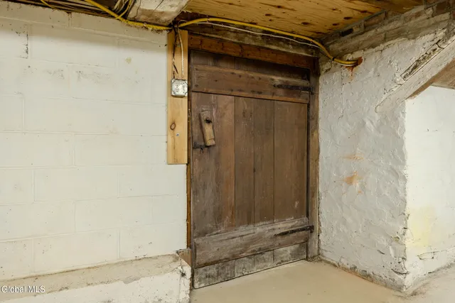 $485,000 | 6468 Frenchs Hollow Road, Altamont, NY 12009