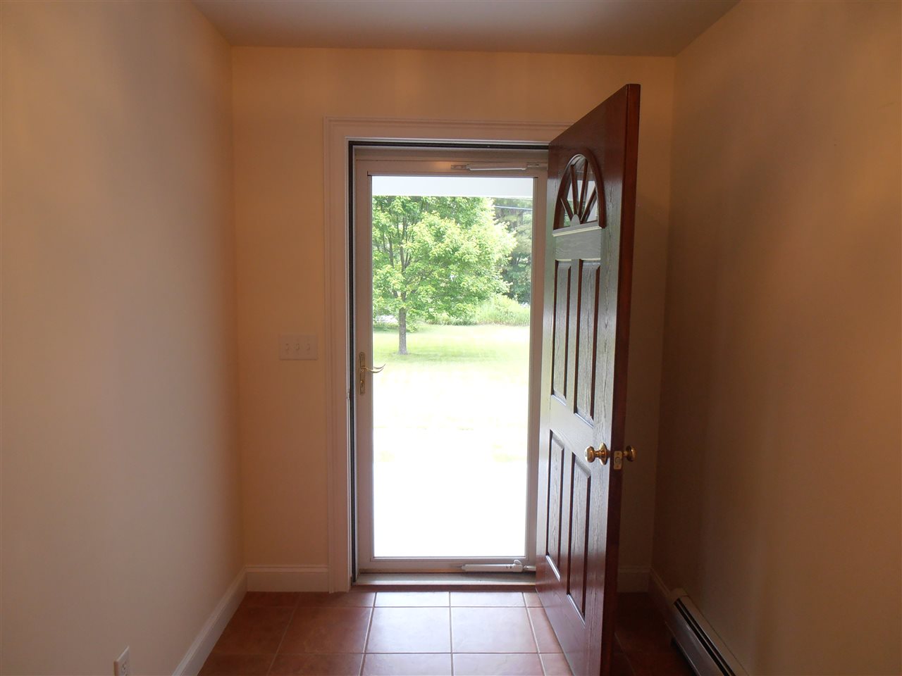 402 South New Boston Road Francestown, NH 03043 - Photo 22 of 40 Gallery Image 22