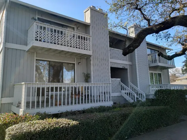 $3,900 | 1234 Clinton Street, Unit A, Redwood City, CA 94061