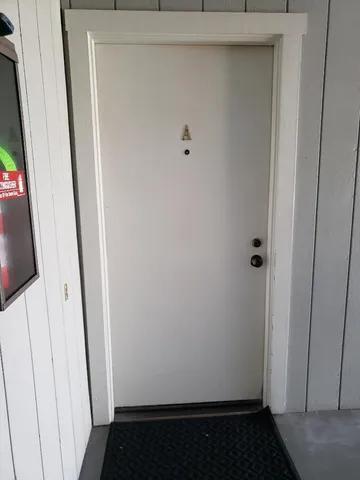 $3,900 | 1234 Clinton Street, Unit A, Redwood City, CA 94061