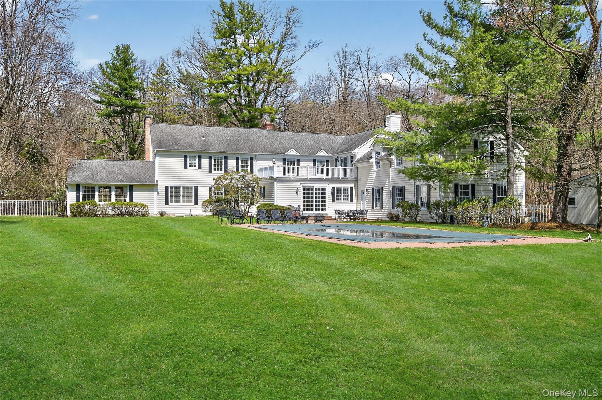 1862 Muttontown Road Syosset, NY 11791 - Photo 32 of 33