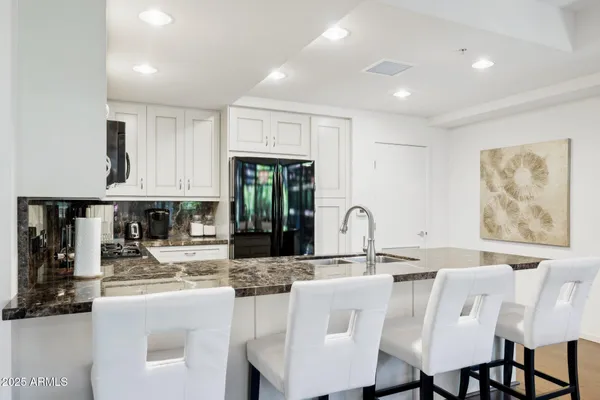 $4,750 | 7151 East Rancho Vista Drive, Unit 3001, Scottsdale, AZ 85251