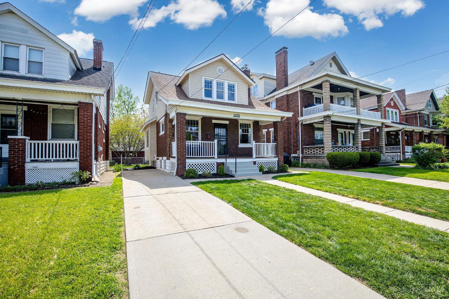 2429 Park Avenue Cincinnati, OH 45212 - Photo 2 of 40