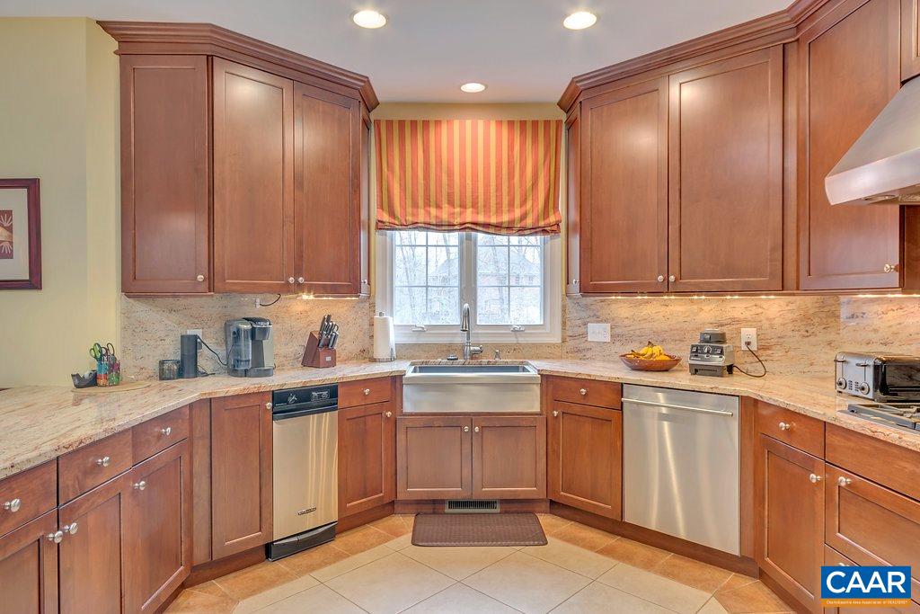 2305 Walnut Ridge Lane Charlottesville, VA 22911 - Photo 9 of 45 Gallery Image 9