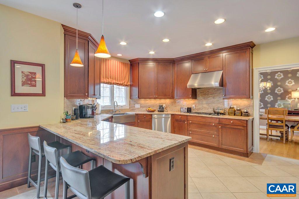 2305 Walnut Ridge Lane Charlottesville, VA 22911 - Photo 10 of 45 Gallery Image 10