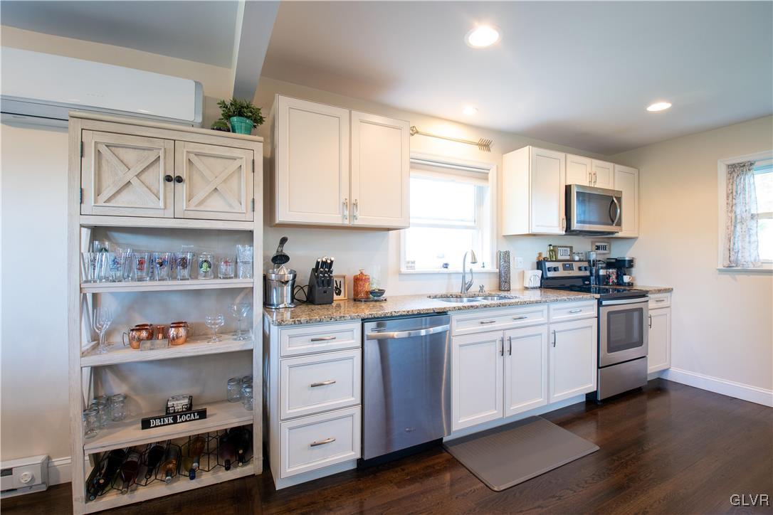 159 Pleasant Road Bangor, PA 18013 - Photo 7 of 39 Gallery Image 7