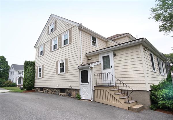 37 Lovell Road Melrose, MA 02176 - Photo 5 of 24 Gallery Image 5