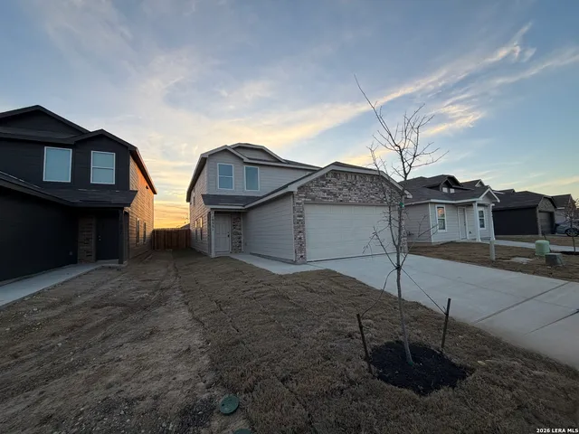 $1,950 | 10551 Aqueduct Creek, San Antonio, TX 78221