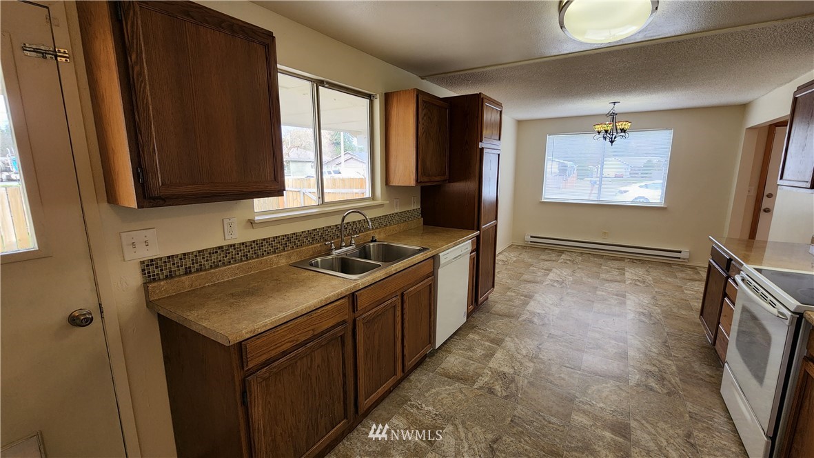 863 North Summit Road McCleary, WA 98557 - Photo 7 of 33 Gallery Image 7