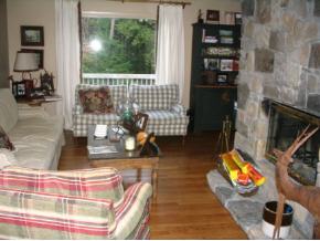 298 Winterbird Road Stowe, VT 05672 - Photo 4 of 11 Gallery Image 4