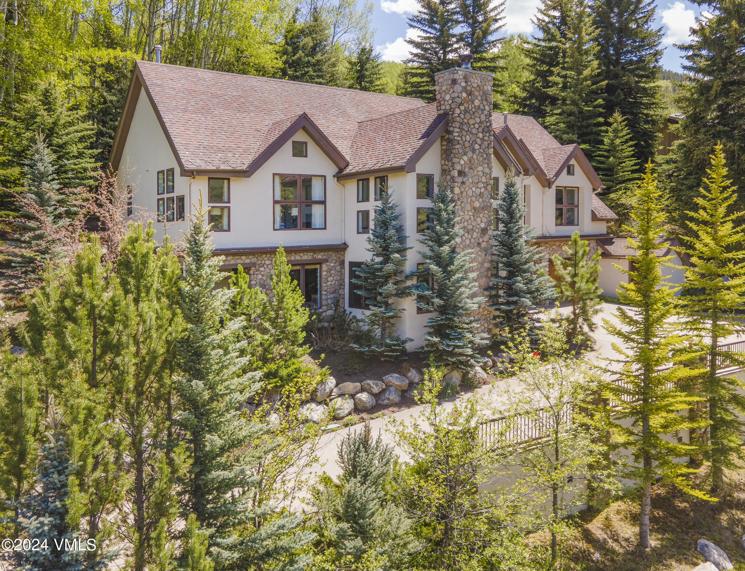 1968 Vermont Road Vail, CO 81657 - Photo 61 of 69 a view of a house with a yard