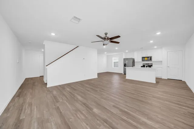 $2,550 | 40834 Hawthorne Glades, Magnolia, TX 77354