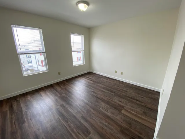 $1,674 | 143 Second Street, Unit 3, Manchester, NH 03102